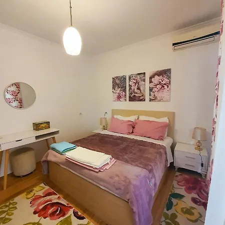 فندق مبيت وإفطار Kodra تيرانا