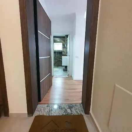 Kodra 地拉那